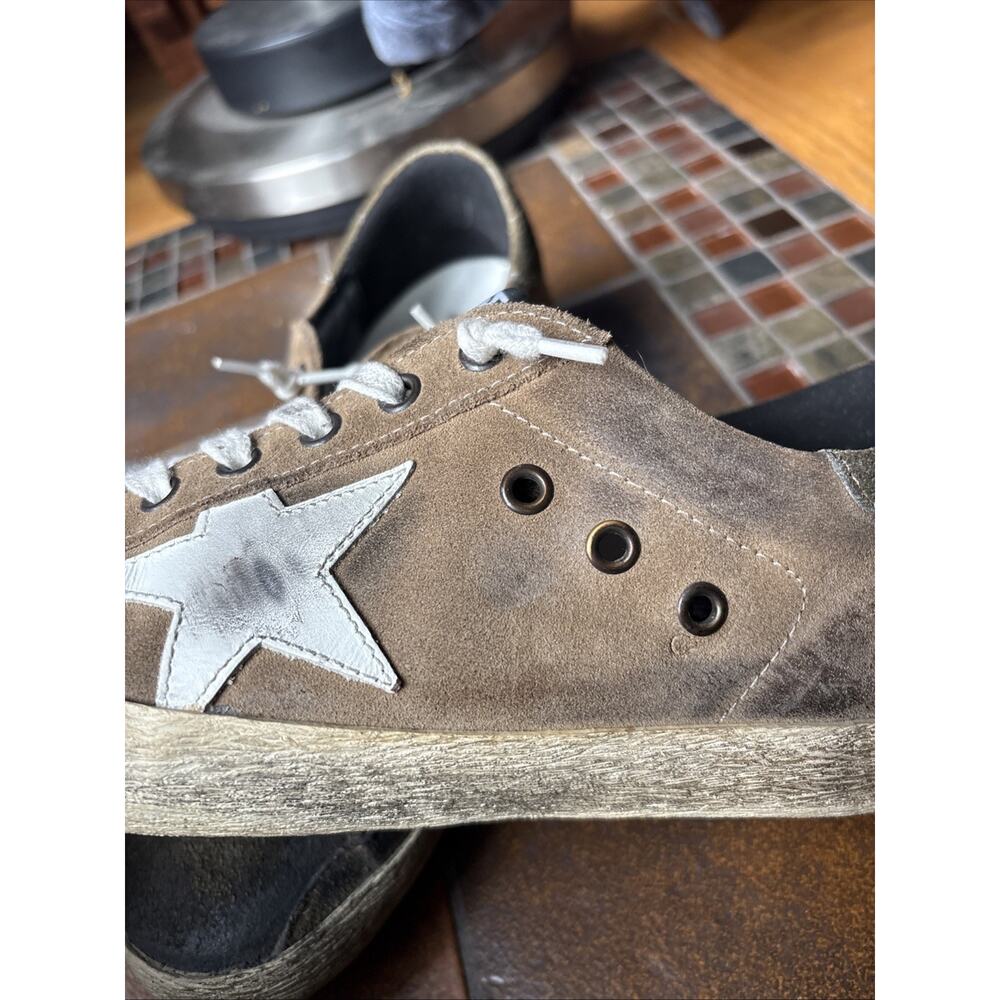 Golden Goose Super Star Men's Brown Suede Sneakers White Star Lace Up 42 EUC - Picture 4 of 16